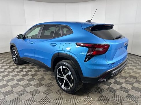 Used 2025 Chevrolet Trax RS w/ Driver Confidence Package image 5