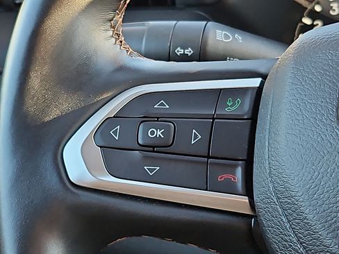 Used 2022 Jeep Compass Limited image 20