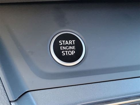 New 2025 Audi Q3 2.0T Premium image 19