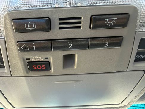 Used 2012 Toyota Camry XLE FWD image 23