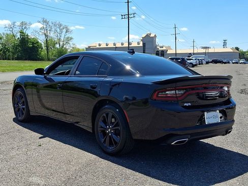 Used 2023 Dodge Charger SXT w/ Blacktop Package AWD/4WD image 5