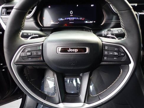 Used 2024 Jeep Grand Cherokee L Laredo AWD/4WD image 14