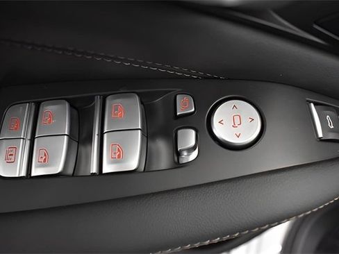 New 2026 BMW X7 xDrive40i w/ Premium Package image 15