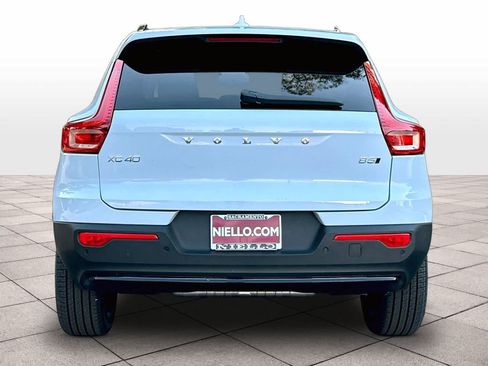 New 2026 Volvo XC40 B5 Plus w/ Climate Package AWD/4WD image 6