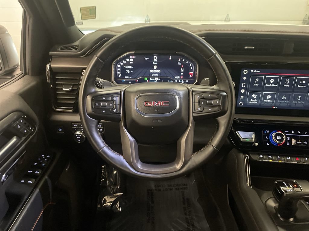 Used 2024 GMC Sierra 1500 AT4 w/ AT4 Premium Package AWD/4WD image 5
