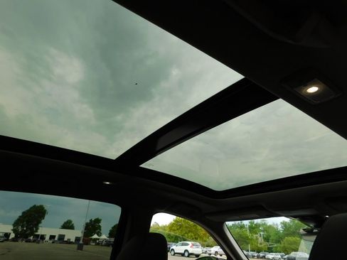 Used 2025 Acura MDX SH-AWD image 6