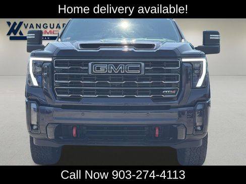 Used 2024 GMC Sierra 2500 AT4 w/ AT4 Premium Plus Package AWD/4WD image 4
