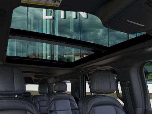 New 2025 Lincoln Navigator L Reserve w/ Jet Appearance Package image 22