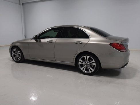 Used 2019 Mercedes-Benz C 300 Sedan image 3