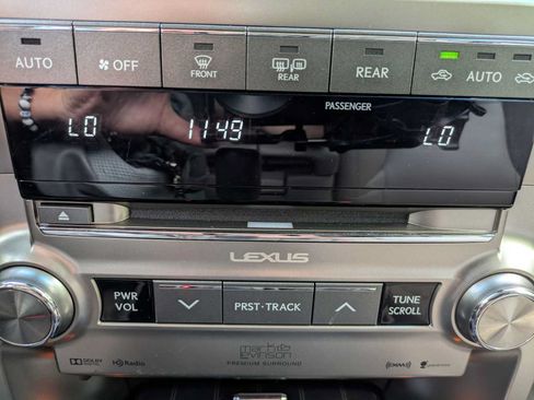 Used 2020 Lexus GX 460 Luxury w/ Accessory Package AWD/4WD image 14