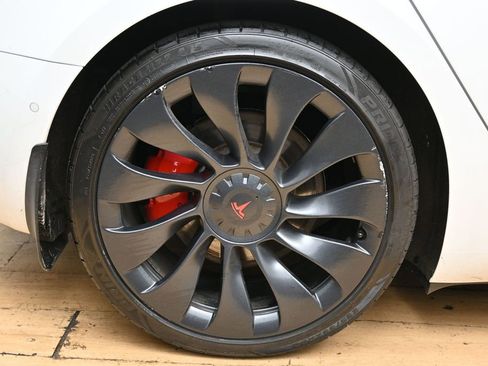 Used 2022 Tesla Model 3 Performance AWD/4WD image 11