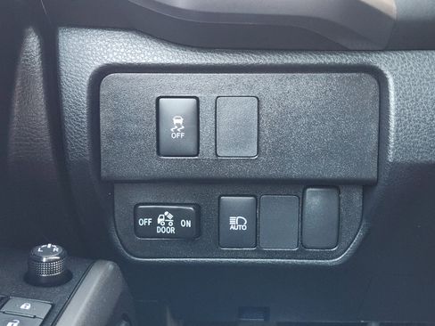 Used 2022 Toyota Tacoma SR5 image 21