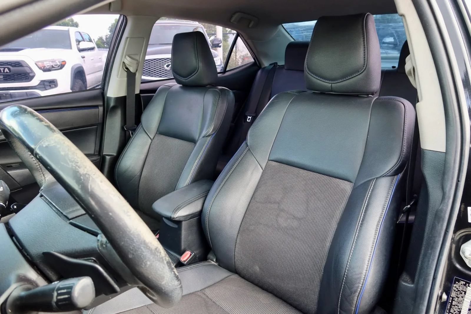 Used 2017 Toyota Corolla SE FWD image 9