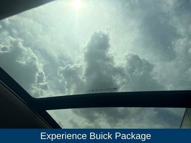 Used 2023 Buick Encore GX Essence w/ Experience Buick Package FWD image 16