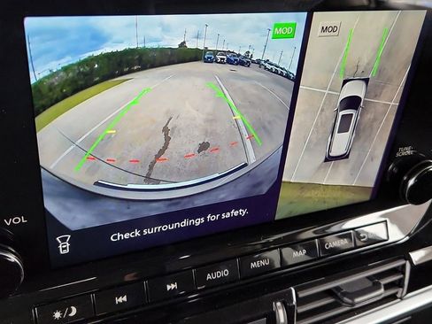 New 2025 Nissan Pathfinder Platinum image 17