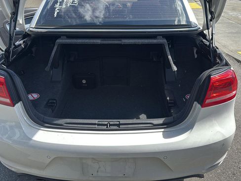 Used 2014 Volkswagen Eos Executive FWD image 15