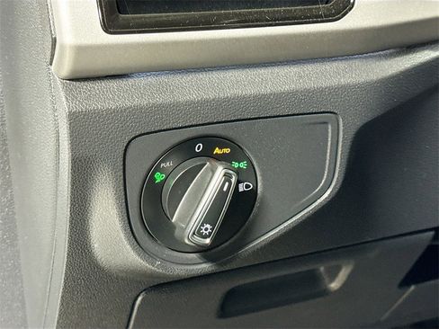 Used 2021 Volkswagen Atlas SEL Premium image 27