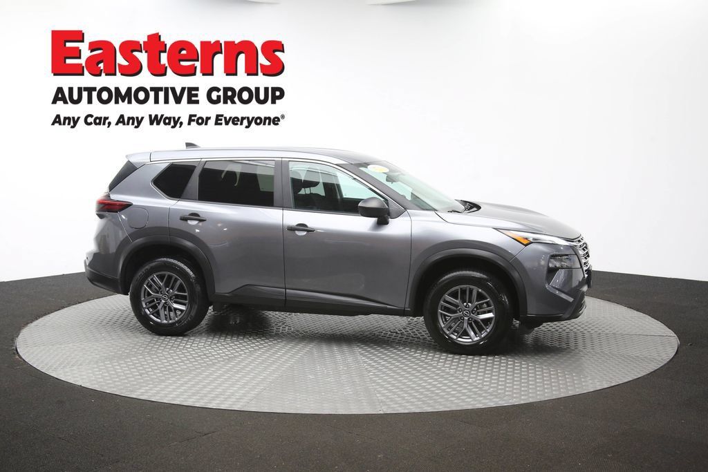 Used 2024 Nissan Rogue S AWD/4WD image 47