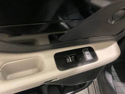 Used 2025 Lincoln Aviator 2WD w/ Jet Appearance Package image 10