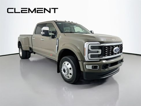 Used 2026 Ford F450 Platinum w/ Platinum Plus Package AWD/4WD image 5