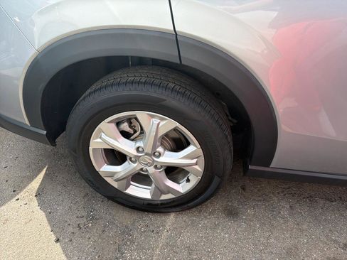 Used 2023 Honda HR-V LX image 5