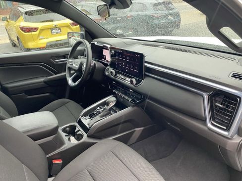 Used 2025 GMC Canyon Elevation AWD/4WD image 26