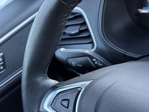 Certified 2024 Ford Edge SEL w/ Convenience Package image 26