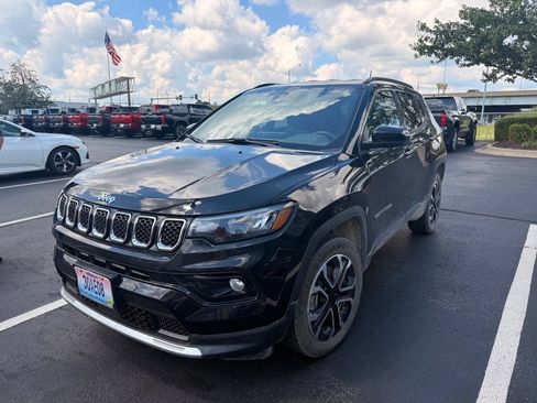 Used 2024 Jeep Compass Limited AWD/4WD image 5