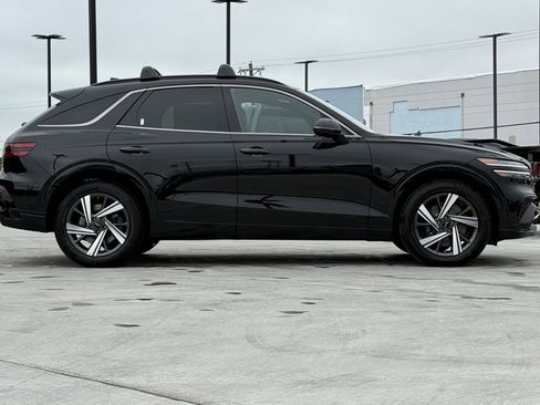 New 2026 Genesis GV70 3.5T Sport Advanced image 6