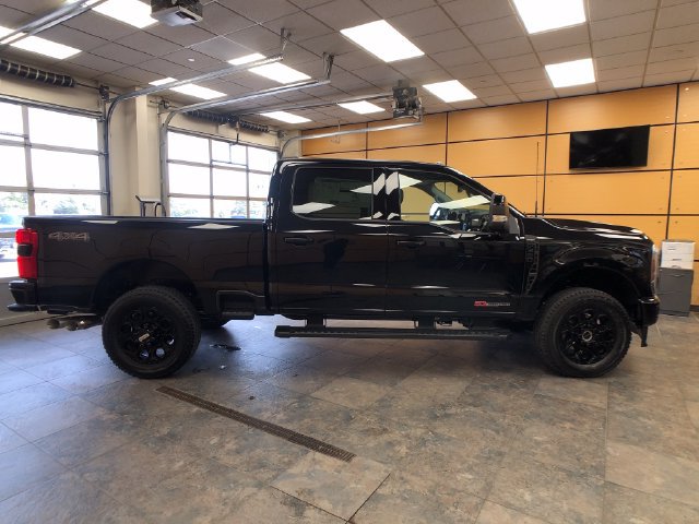 New 2027 Ford F350 Lariat w/ Black Appearance Package AWD/4WD image 8