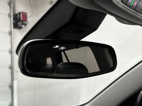 Used 2022 GMC Terrain SLT w/ Infotainment Package II AWD/4WD image 35