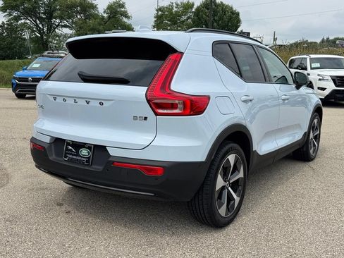 Certified 2026 Volvo XC40 B5 Plus AWD/4WD image 4