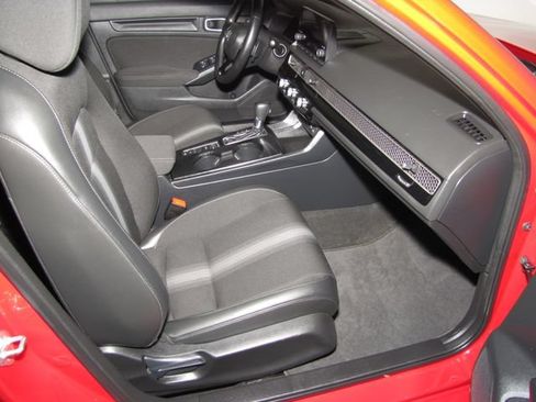 Certified 2024 Honda Civic Sport image 19