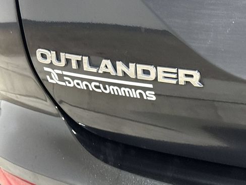 Used 2024 Mitsubishi Outlander SE FWD image 26
