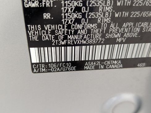 Used 2017 Toyota RAV4 XLE w/ All Weather Liner Package FWD image 22