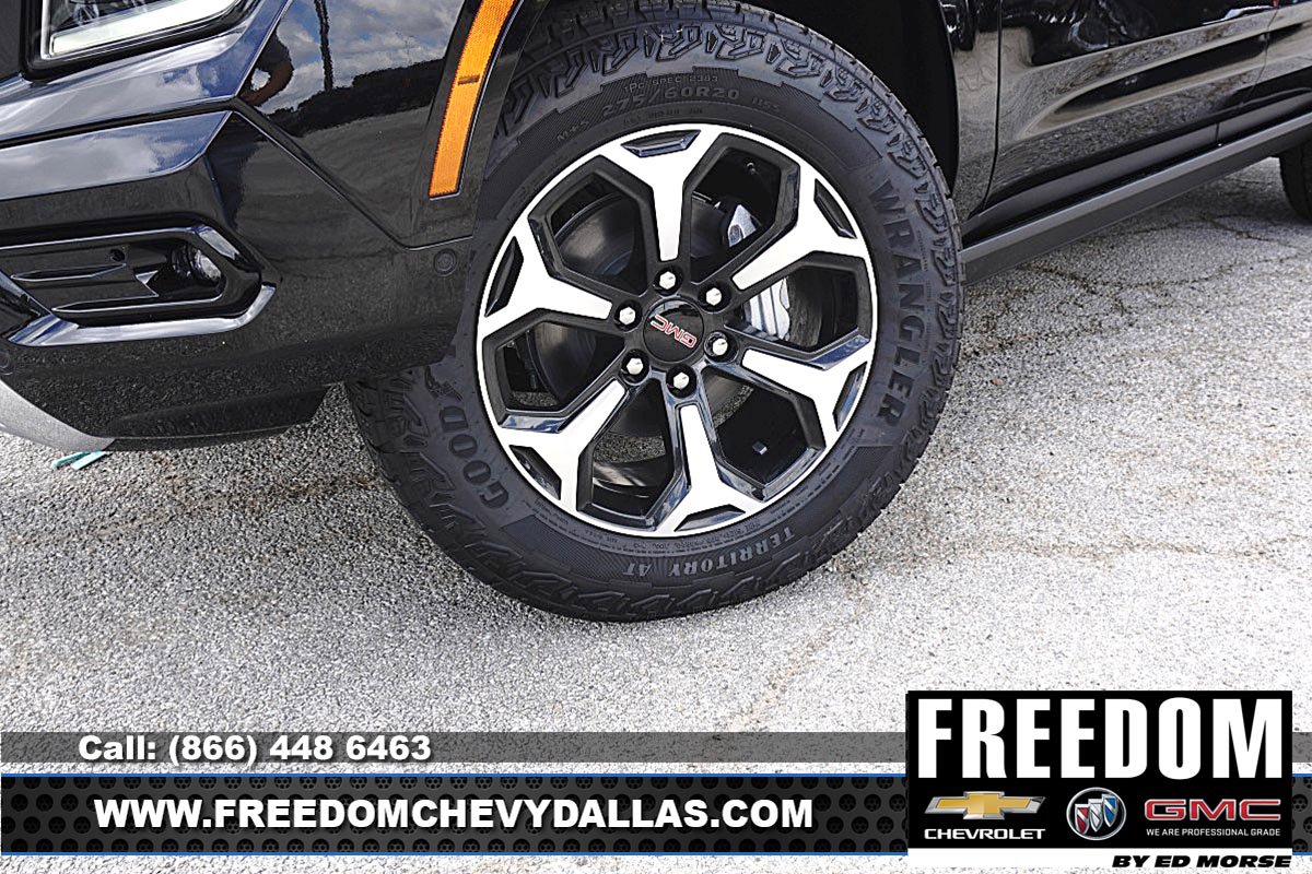 New 2027 GMC Yukon AT4 w/ AT4 Premium Plus Package AWD/4WD image 9