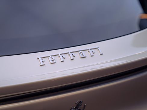 Used 2025 Ferrari Purosangue AWD/4WD image 29