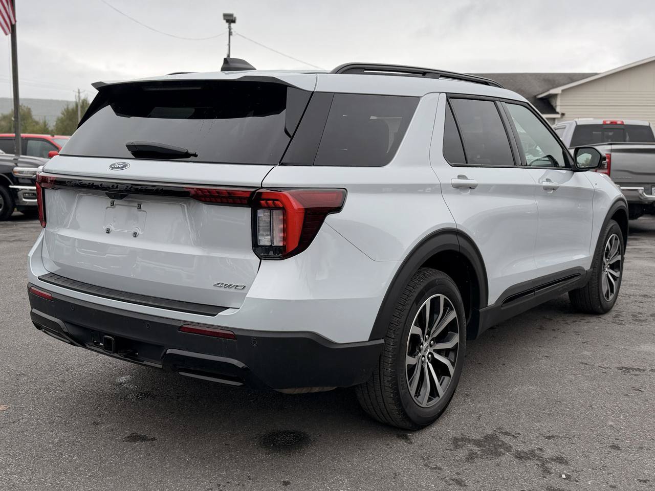 Used 2026 Ford Explorer ST-Line AWD/4WD image 5