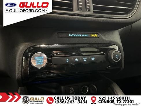 Used 2025 Ford Escape ST-Line w/ Tech Pack #1 FWD image 27