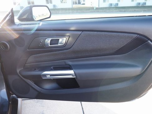 Used 2024 Ford Mustang Coupe image 36