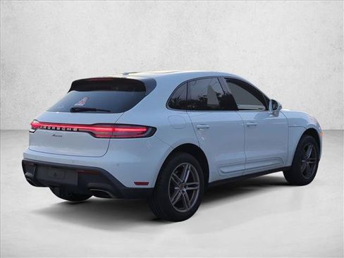 Used 2023 Porsche Macan AWD/4WD image 5
