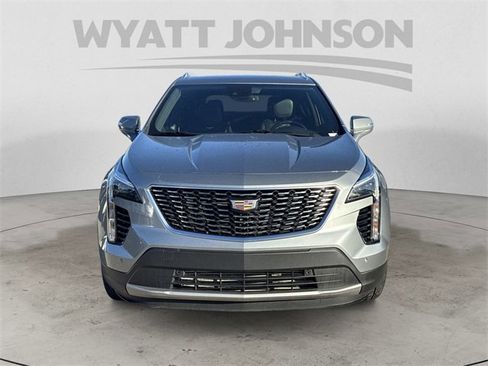 Used 2023 Cadillac XT4 Premium Luxury image 8