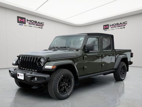 Used 2022 Jeep Gladiator Willys image 8