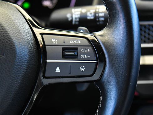 Used 2025 Honda Civic Sport image 28