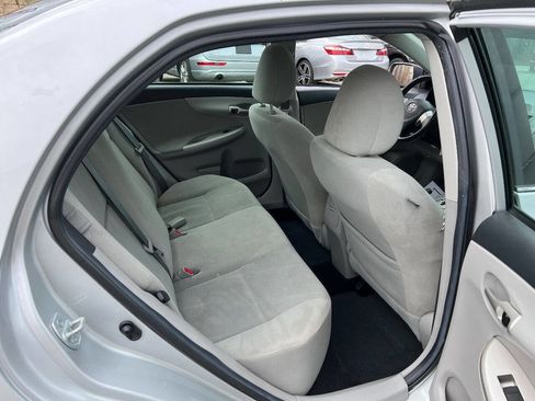 Used 2013 Toyota Corolla LE Special Edition image 12