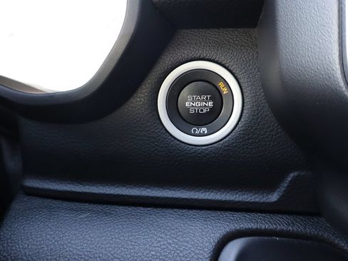 Used 2020 RAM 1500 Big Horn AWD/4WD image 15