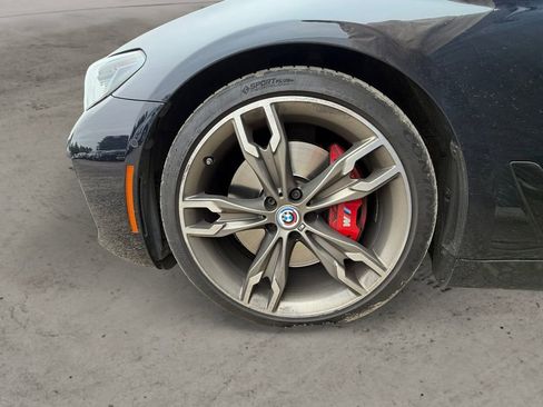 Used 2023 BMW M550i xDrive w/ Dynamic Handling Package AWD/4WD image 10