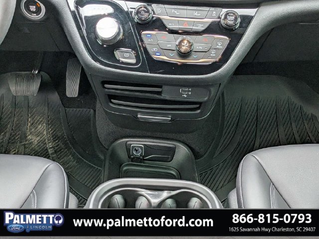 Used 2026 Chrysler Pacifica Select w/ S Appearance Package FWD image 19
