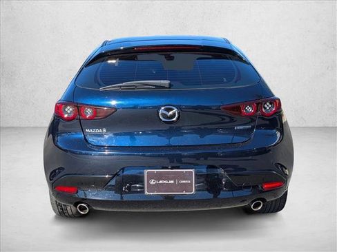 Used 2021 MAZDA MAZDA3 s image 8