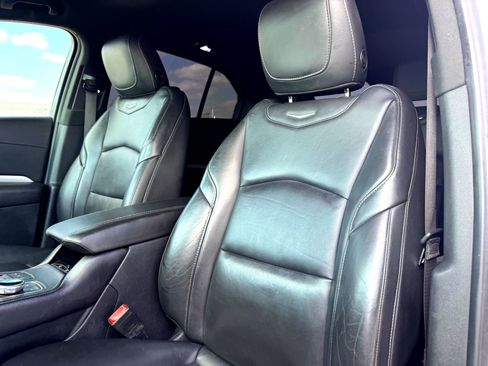 Used 2020 Cadillac XT4 Premium Luxury image 13
